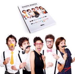 IDEE REGALO ORIGINALI KIT PER FOTO DIVERTENTI