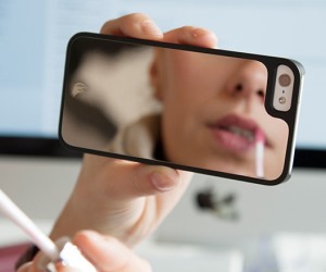 idee regalo originali gadget cover specchio iphone