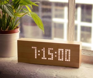 idee regalo originali per la casa sveglia di legno al led
