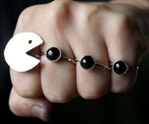 idee regalo originali set 4 anelli pac man