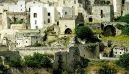 ESPERIENZE DA REGALARE IN BASILICATA PERNOTTAMENTO IN CASA DI TUFO