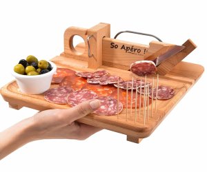 idee regalo originali affetta salame a ghigliottina