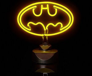 idee regalo originali per la casa lampada decorativa al neon batman