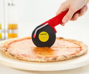 IDEE REGALO ORIGINALI TAGLIAPIZZA