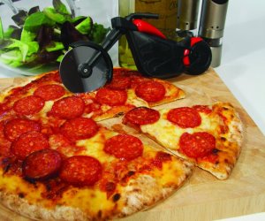 IDEE REGALO ORIGINALI TAGLIA PIZZA MOTO