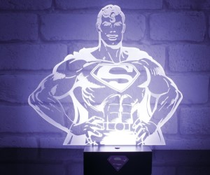 lampada da tavolo superman
