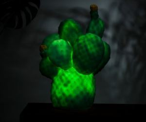 CACTUS LAMP