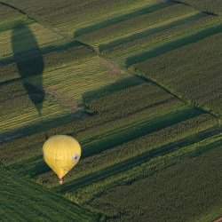 VOLI VOLO VOLARE VIAGGI VIAGGIO VIAGGIARE GIRO GIRI TOUR IN MONGOLFIERA cuneo