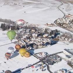 VOLI VOLO VOLARE VIAGGI VIAGGIO VIAGGIARE GIRO GIRI TOUR IN MONGOLFIERA TRENTINO