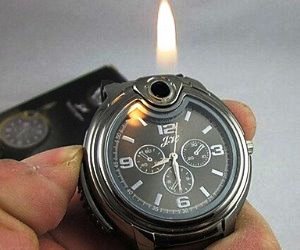 idee regalo originali orologio accendino