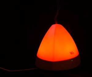 idee regalo originali per la casa diffusore di oli pyramid