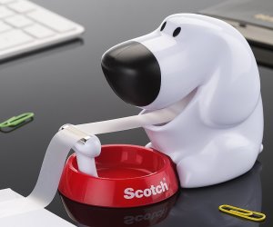 idee regalo originali dispenser per scotch a forma di cane