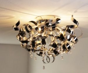 idee regalo originali lampada da soffitto con pendenti