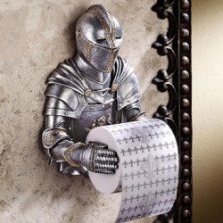 idee regalo originali per la casa portarotolo da bagno a forma di busto di cavaliere medioevale
