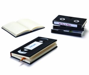 idee regalo originali gadgets quaderno a forma di videocassetta vhs